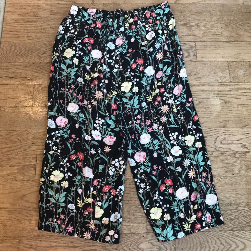 LOFT elastic floral pant.